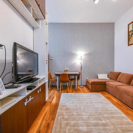 Glam Apartment كلوج-نابوكا المظهر الخارجي الصورة