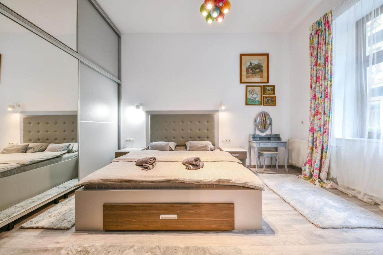 Glam Apartment كلوج-نابوكا المظهر الخارجي الصورة